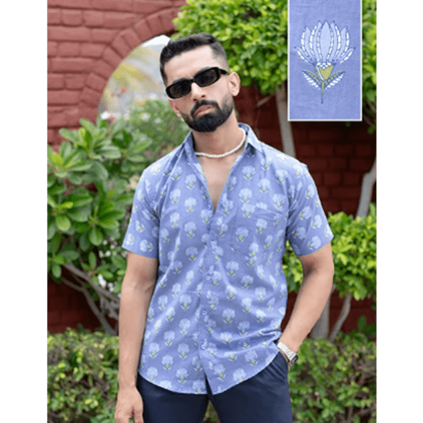 Men's Attractive Cotton Casual Vouge Half Sleeve Shirts By AV Collections