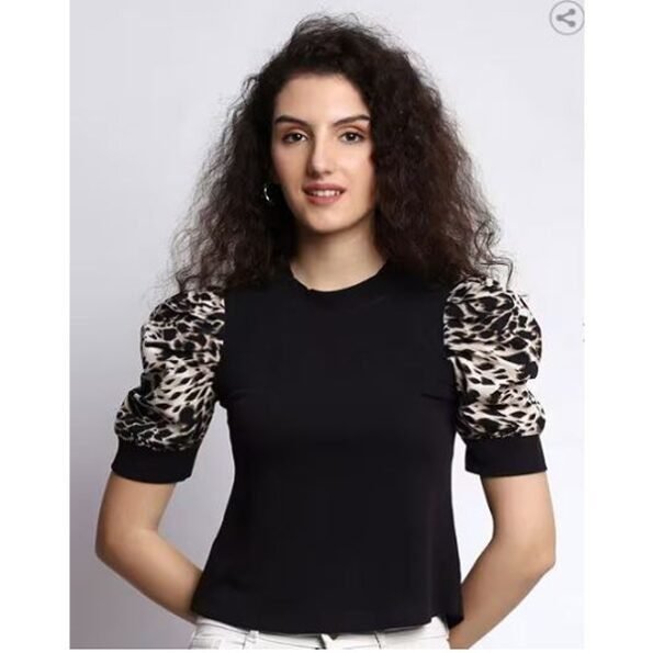 Women's Attractive And Casual Round-Neck Top