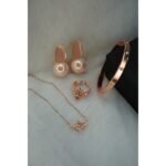 Shinning Adorable Combo Set With Bracelet, Earring, Pendant & Finger Ring