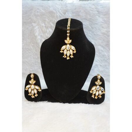 Women Gold Plated Traditional Jewellery Set