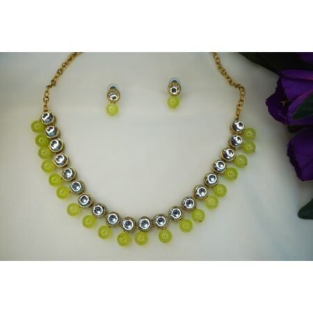 Gold-Plated Fashion Light-Weight Kundan Necklace Set