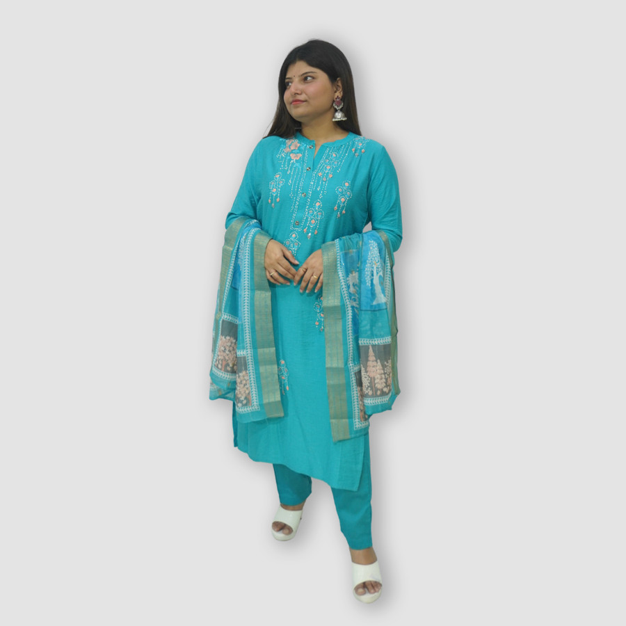 Women's Traditional Kurti Set