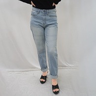 Women’s Relaxed Fit Regular Jeans