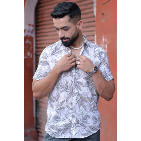 Men's Attractive Cotton Casual Vouge Half Sleeve Shirts