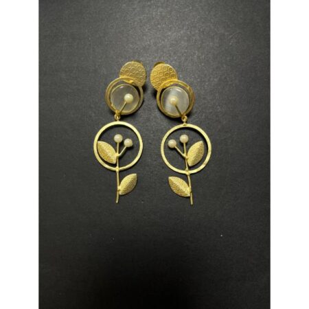 Golden Leaf Earring With Monalisa Stone