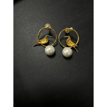 Elegant Golden Pearl Earrings